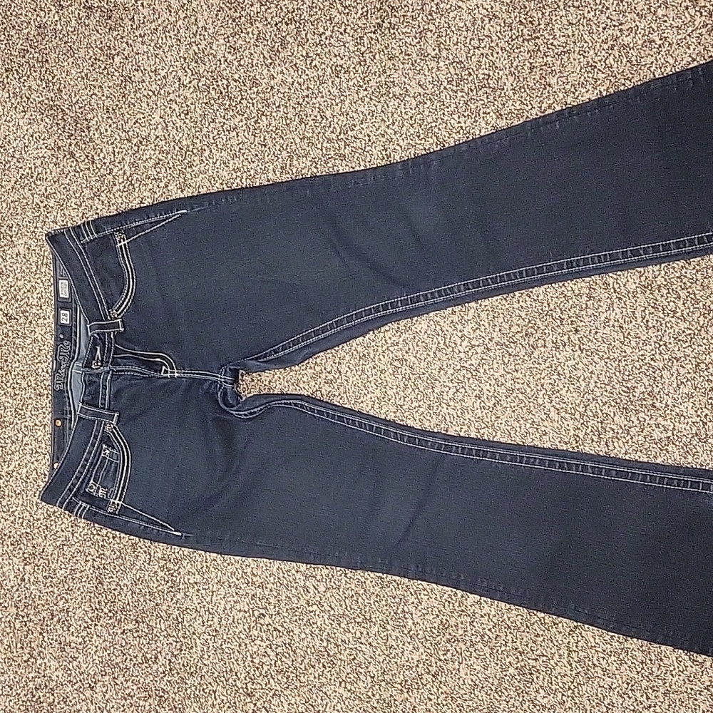 Miss Me, size 28, boot cut, 31 inseam